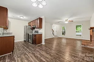 8800 Royal Scot Ln, Charlotte, NC 28227 - Photo 6