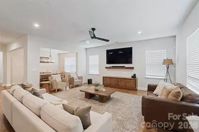 17103 Dogwood Creek Lane, Charlotte, NC 28278 - Photo 2