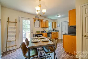 136 Newberry Dr, Fletcher, NC 28732 - Photo 14