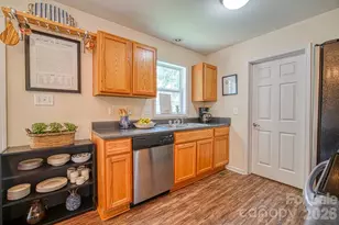 136 Newberry Dr, Fletcher, NC 28732 - Photo 12