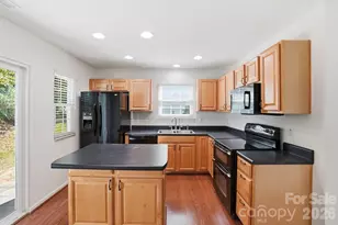 322 Deep Water Ln, Fort Mill, SC 29715 - Photo 12