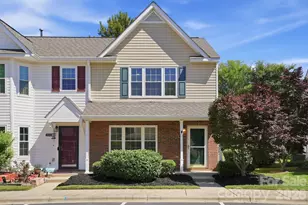 322 Deep Water Ln, Fort Mill, SC 29715 - Photo 2
