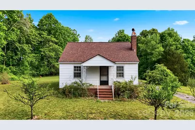 2711 SE 8th Avenue SE, Hickory, NC 28602 - Photo 1