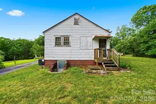 2711 SE 8th Ave SE, Hickory, NC 28602 - Photo 24