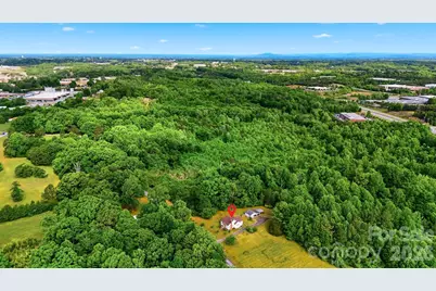2711 SE 8th Avenue SE, Hickory, NC 28602 - Photo 30
