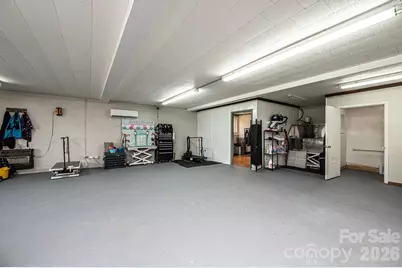 304 Virginia Street SW, Lenoir, NC 28645 - Photo 14