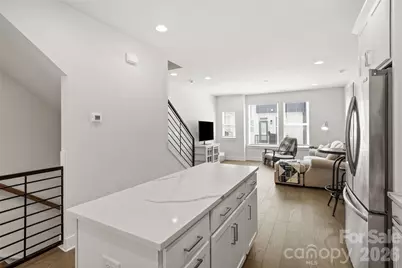 5040 York Park Lane, Charlotte, NC 28217 - Photo 6