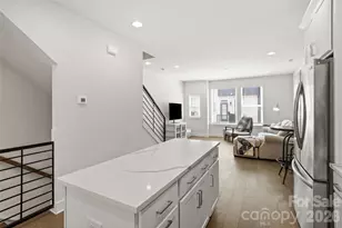 5040 York Park Ln, Charlotte, NC 28217 - Photo 6