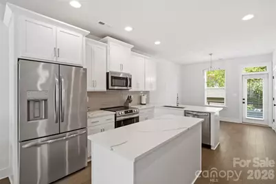 5040 York Park Lane, Charlotte, NC 28217 - Photo 2
