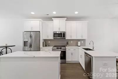 5040 York Park Lane, Charlotte, NC 28217 - Photo 4