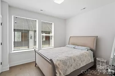 5040 York Park Lane, Charlotte, NC 28217 - Photo 18