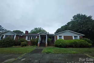 216 Country Club Rd, Shelby, NC 28152 - Photo 2