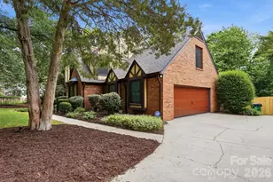 5101 Lindstrom Dr, Charlotte, NC 28226 - Photo 2