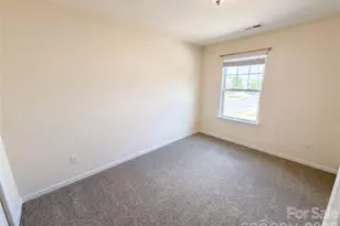 10311 Bunclody Dr, Charlotte, NC 28213 - Photo 10