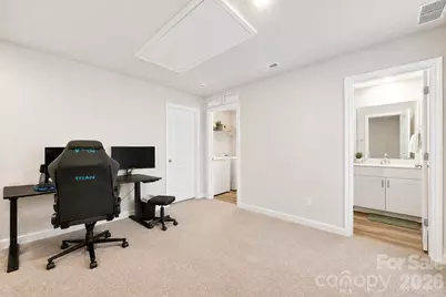 1021 Plumcrest Drive, Charlotte, NC 28216 - Photo 12