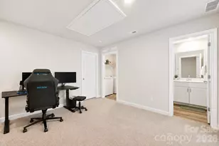 1021 Plumcrest Dr, Charlotte, NC 28216 - Photo 12