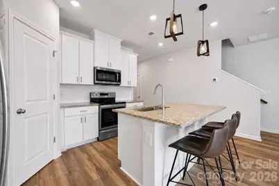1021 Plumcrest Drive, Charlotte, NC 28216 - Photo 6