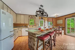 1413 Kitchens Branch Rd, Sylva, NC 28779 - Photo 10