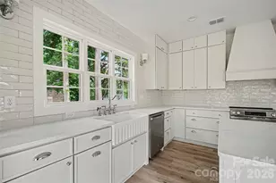 7933 Large Oak Ln, Mint Hill, NC 28227 - Photo 10