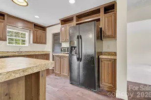 111 Buck Rdg Dr, Marion, NC 28752 - Photo 20