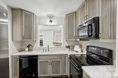 520 N Poplar Street #I, Charlotte, NC 28202 - Photo 12