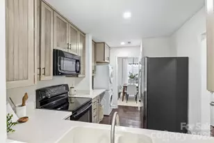 520 N Poplar St, Charlotte, NC 28202 - Photo 20