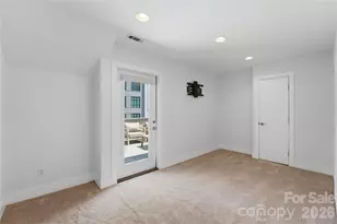 211 Doggett St, Charlotte, NC 28203 - Photo 30