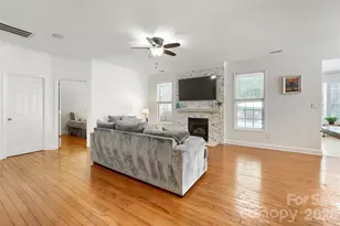 1621 Wilburn Park Ln NW, Charlotte, NC 28269 - Photo 10