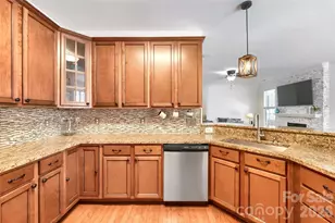 1621 Wilburn Park Ln NW, Charlotte, NC 28269 - Photo 6