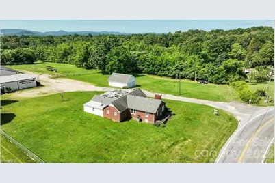 820 Suncrest Orchard Road, North Wilkesboro, NC 28659 - Photo 2