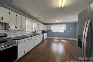 820 Suncrest Orchard Rd, North Wilkesboro, NC 28659 - Photo 18
