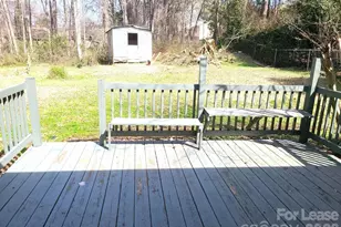 711 E John St, Matthews, NC 28105 - Photo 12