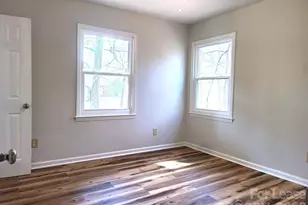 711 E John St, Matthews, NC 28105 - Photo 10