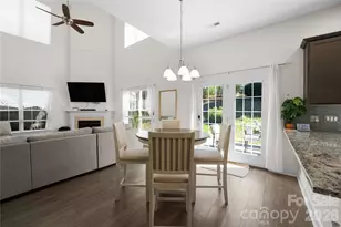 4704 Lone Tree Ct, Charlotte, NC 28269 - Photo 16