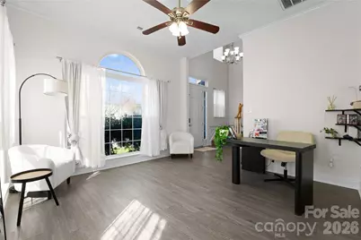 4704 Lone Tree Court, Charlotte, NC 28269 - Photo 10