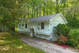 659 Salisbury Rd, Hendersonville, NC 28792 - Photo 1