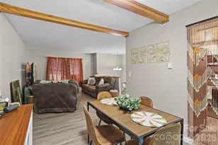 659 Salisbury Rd, Hendersonville, NC 28792 - Photo 2