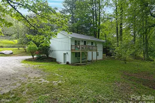 659 Salisbury Rd, Hendersonville, NC 28792 - Photo 18