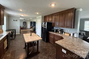 308 Laurel Ridge Drive, Lincolnton, NC 28092 - Photo 8