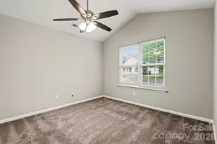 2116 Lauren Elizabeth Ct, Charlotte, NC 28214 - Photo 4