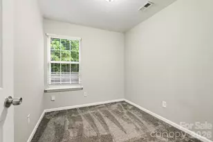 2116 Lauren Elizabeth Ct, Charlotte, NC 28214 - Photo 10