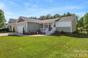 143 Beechnut Dr, Hendersonville, NC 28739 - Photo 34