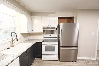 1006 Iris Drive, Gastonia, NC 28056 - Photo 8