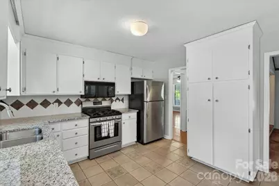 7615 Alexander Road, Charlotte, NC 28270 - Photo 10
