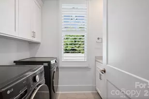 14140 Shelburne Vlg Dr, Charlotte, NC 28278 - Photo 16