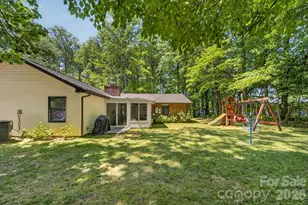 1908 W Sugar Creek Rd, Charlotte, NC 28262 - Photo 34