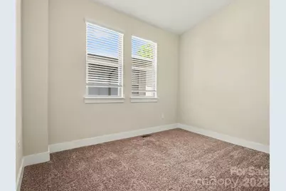 951 Warren Burgess Lane, Charlotte, NC 28205 - Photo 12