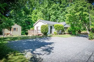 3828 Oakwood Rd, Charlotte, NC 28269 - Photo 20