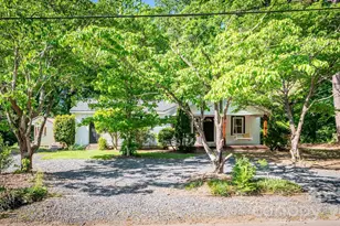 3828 Oakwood Rd, Charlotte, NC 28269 - Photo 2