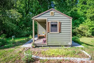3828 Oakwood Rd, Charlotte, NC 28269 - Photo 16